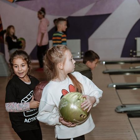 Gala Hotel Kamjanyi Potoki Kültér fotó