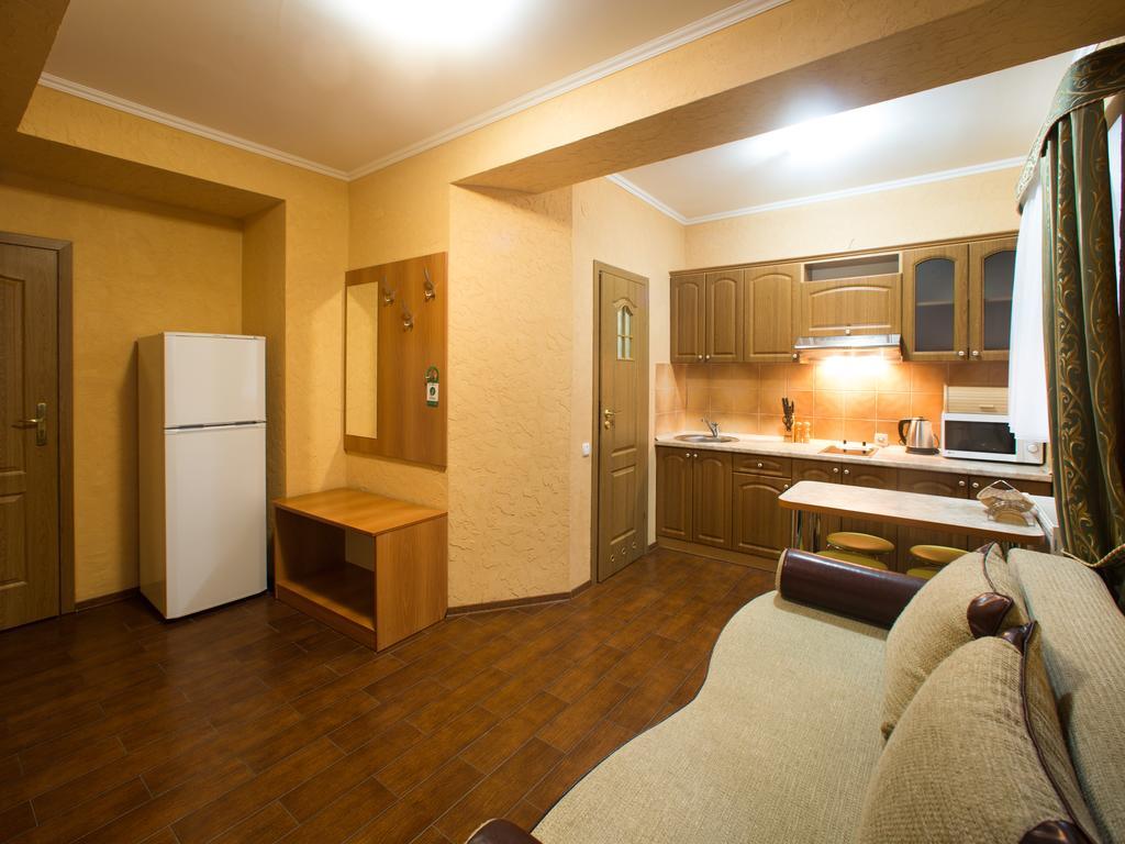Gala Hotel Kamjanyi Potoki Szoba fotó