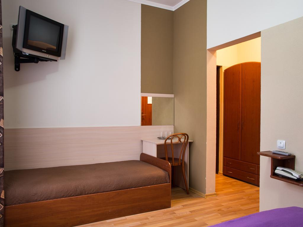 Gala Hotel Kamjanyi Potoki Szoba fotó